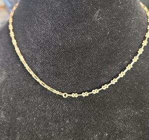 Chic Gold Necklace